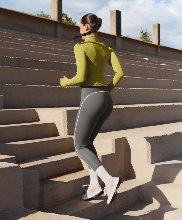 Ботинки-ботильоны из разделанной кожи