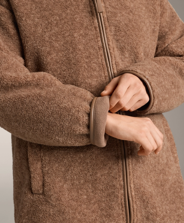 Длинное пальто из искусственной овчины доставим в рф