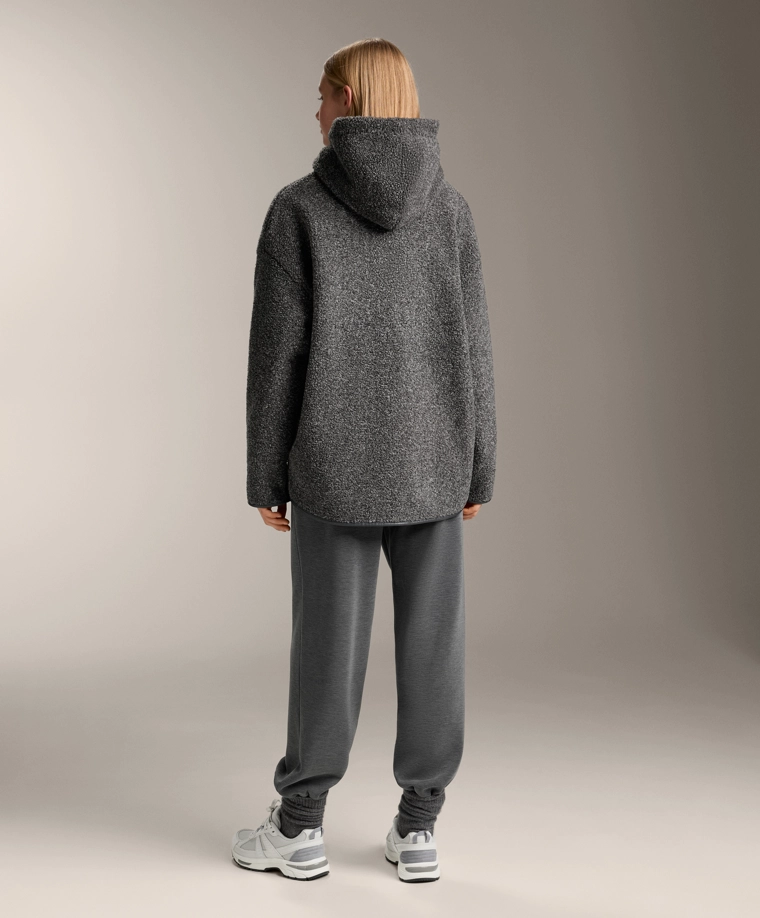 Пальто из полушерсти с капюшоном и меховой подкладкой доставим в рф