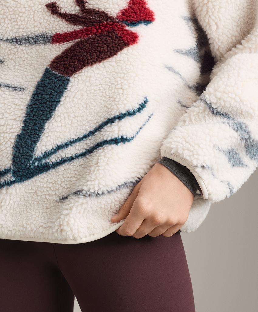 Куртка с застежкой на молнию и воротником-стойкой из искусственного меха для лыжников