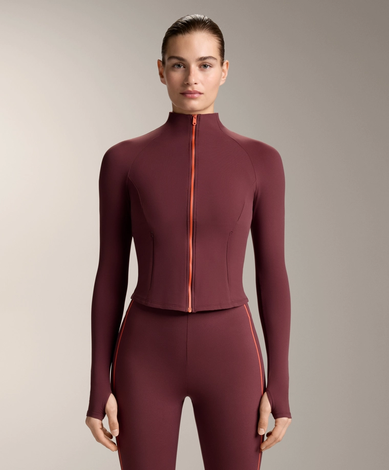 Легкая теплая техническая куртка