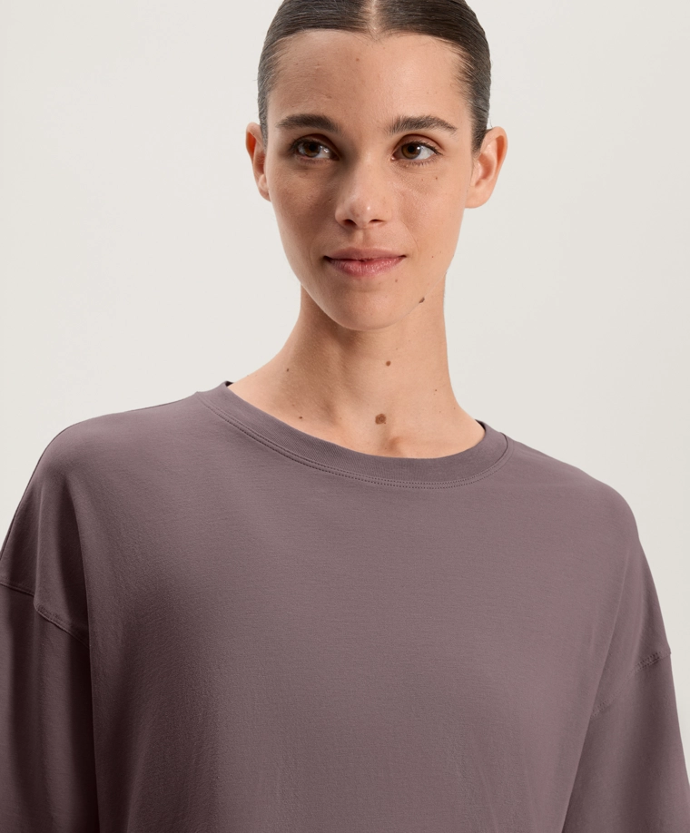 Футболка из хлопкового смесового материала с короткими рукавами