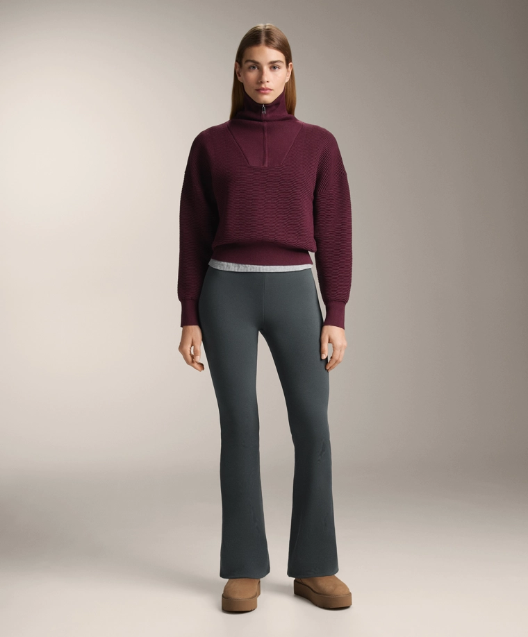 Сверхвысокие безшовные дополнительно теплые брюки-клеш длиной 70 см