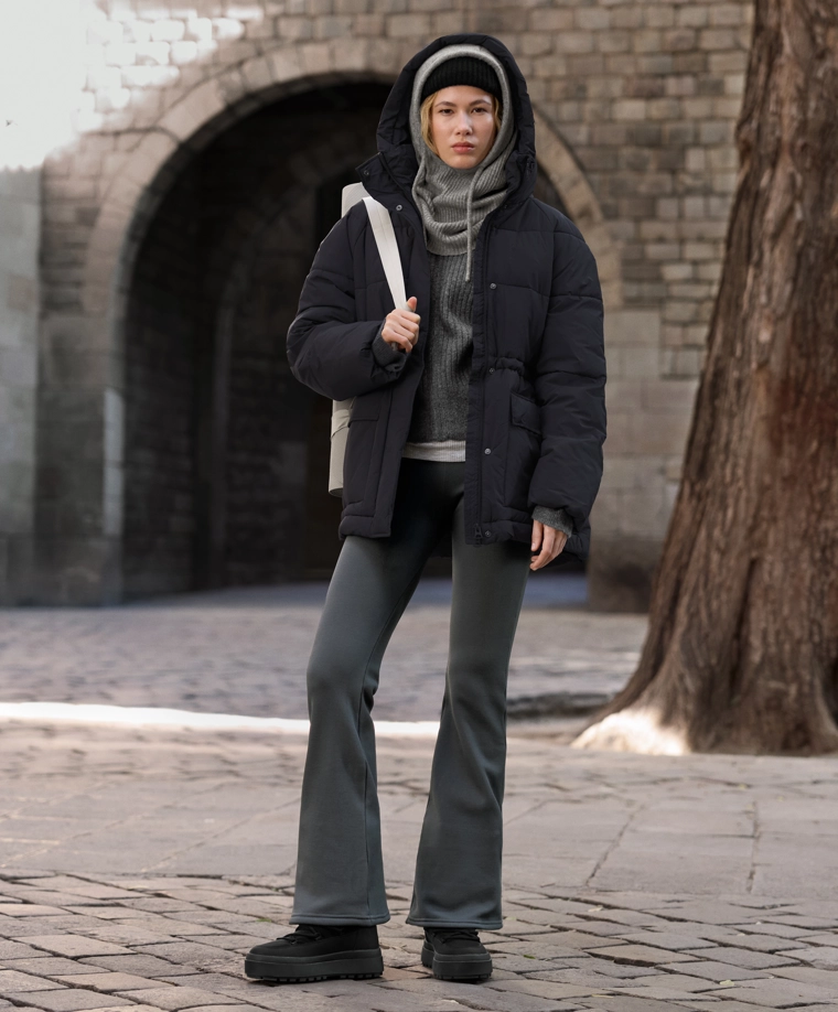 Сверхвысокие безшовные дополнительно теплые брюки-клеш длиной 70 см