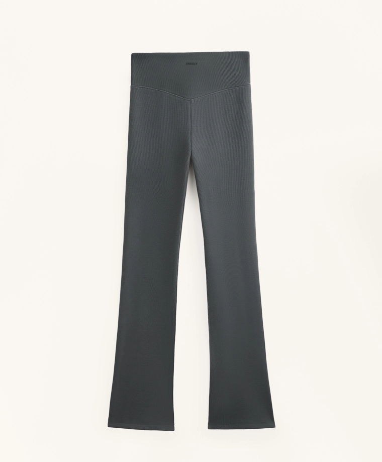 Сверхвысокие безшовные дополнительно теплые брюки-клеш длиной 70 см