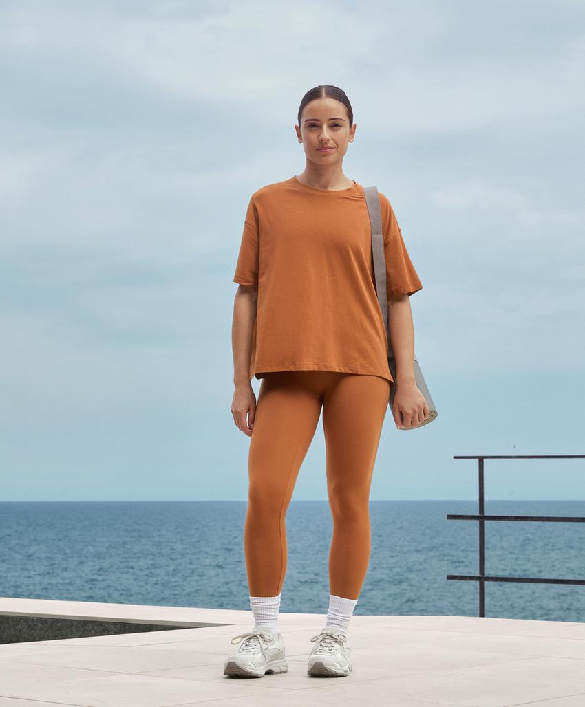 Футболка свободного кроя из смесового хлопка