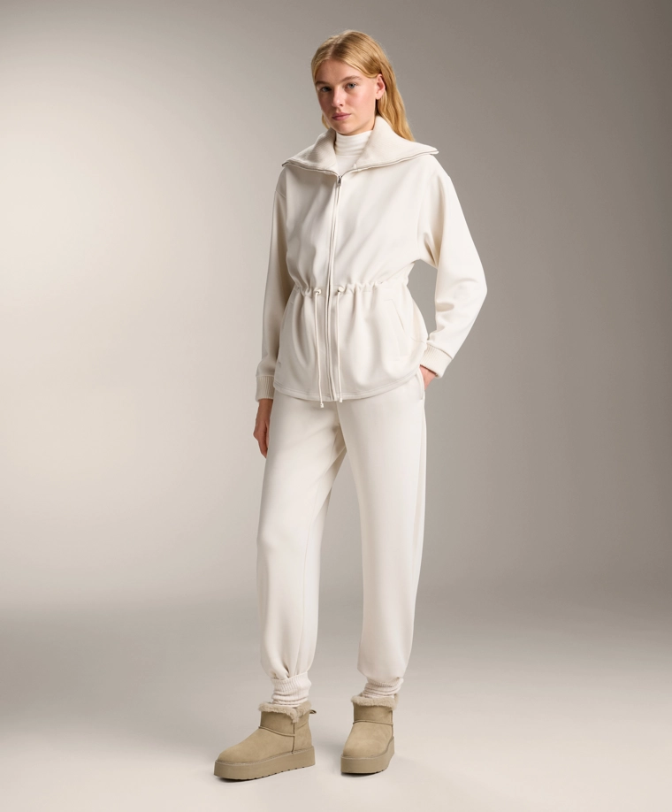 Длинная куртка из мягкого модала с регулируемой талией и воротником из трикотажа