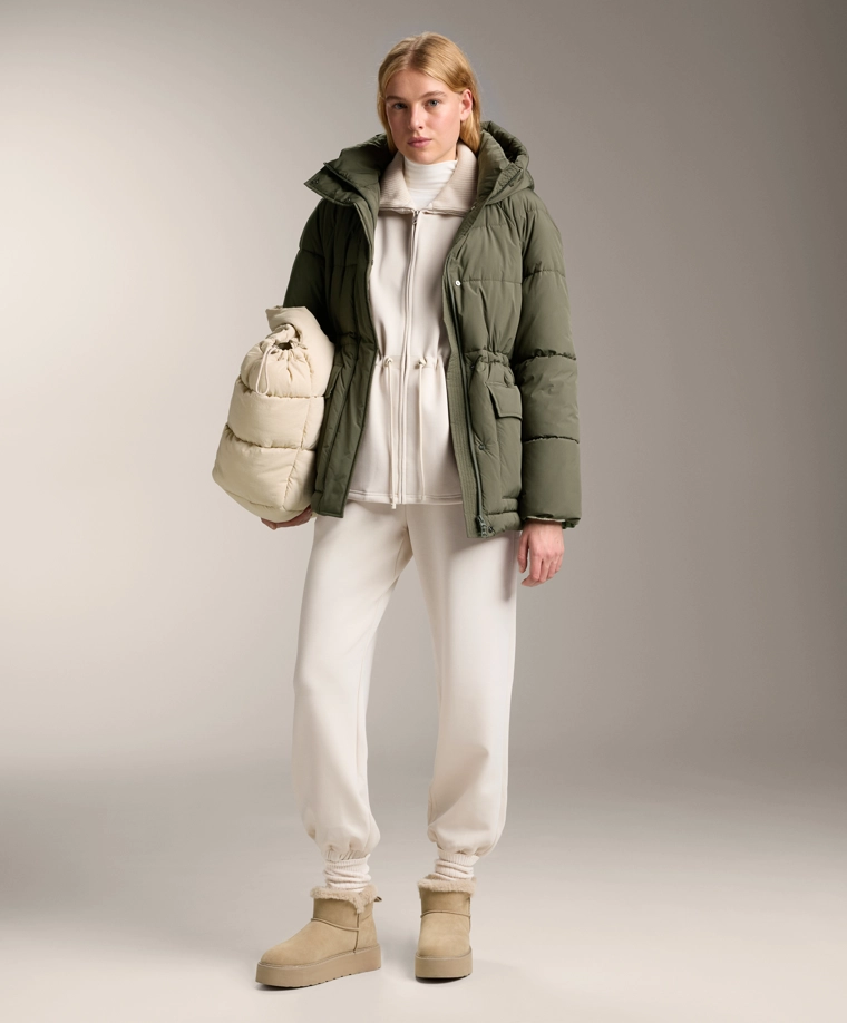 Длинная куртка из мягкого модала с регулируемой талией и воротником из трикотажа