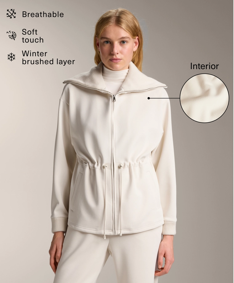 Длинная куртка из мягкого модала с регулируемой талией и воротником из трикотажа