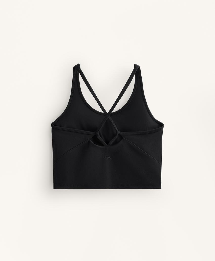 Короткое платье с вышивкой и объемными рукавами