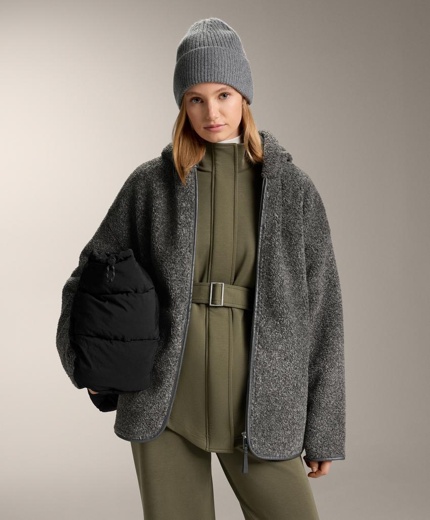 Длинный плащ с поясом из мягкого модала