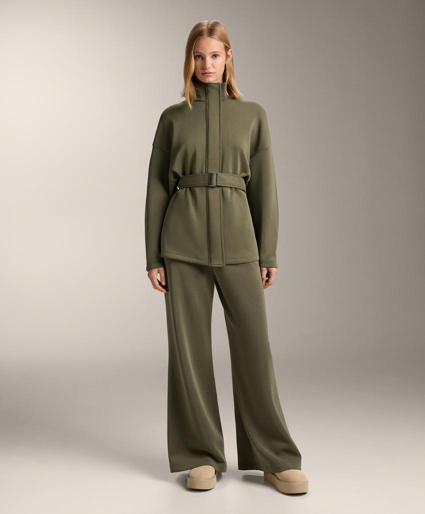 Длинный плащ с поясом из мягкого модала