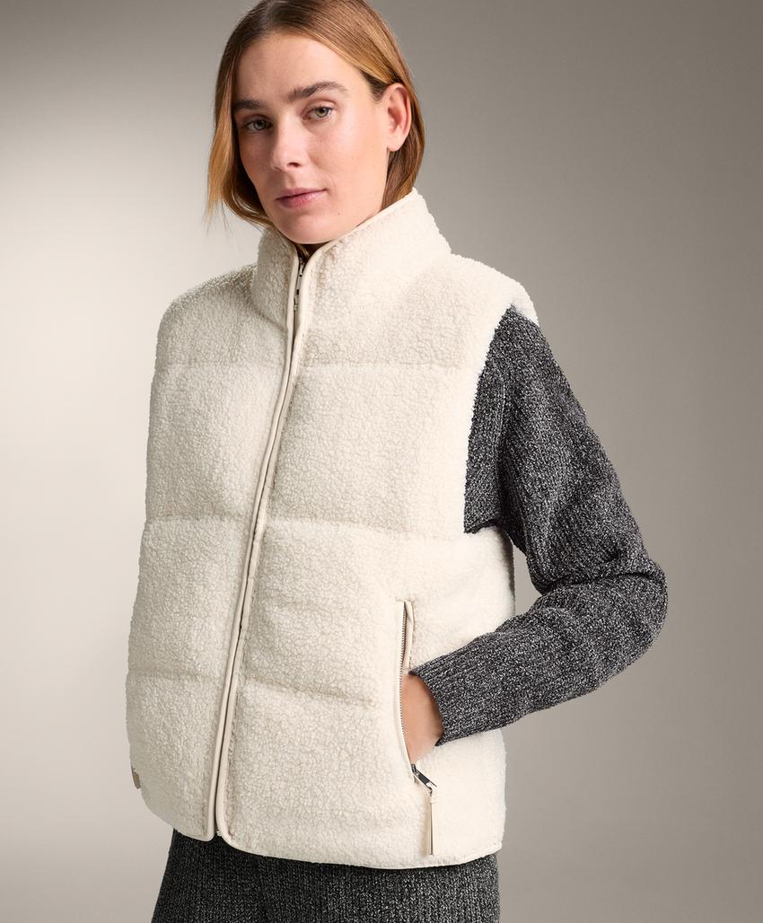 Жилет из стеганого меха искусственного