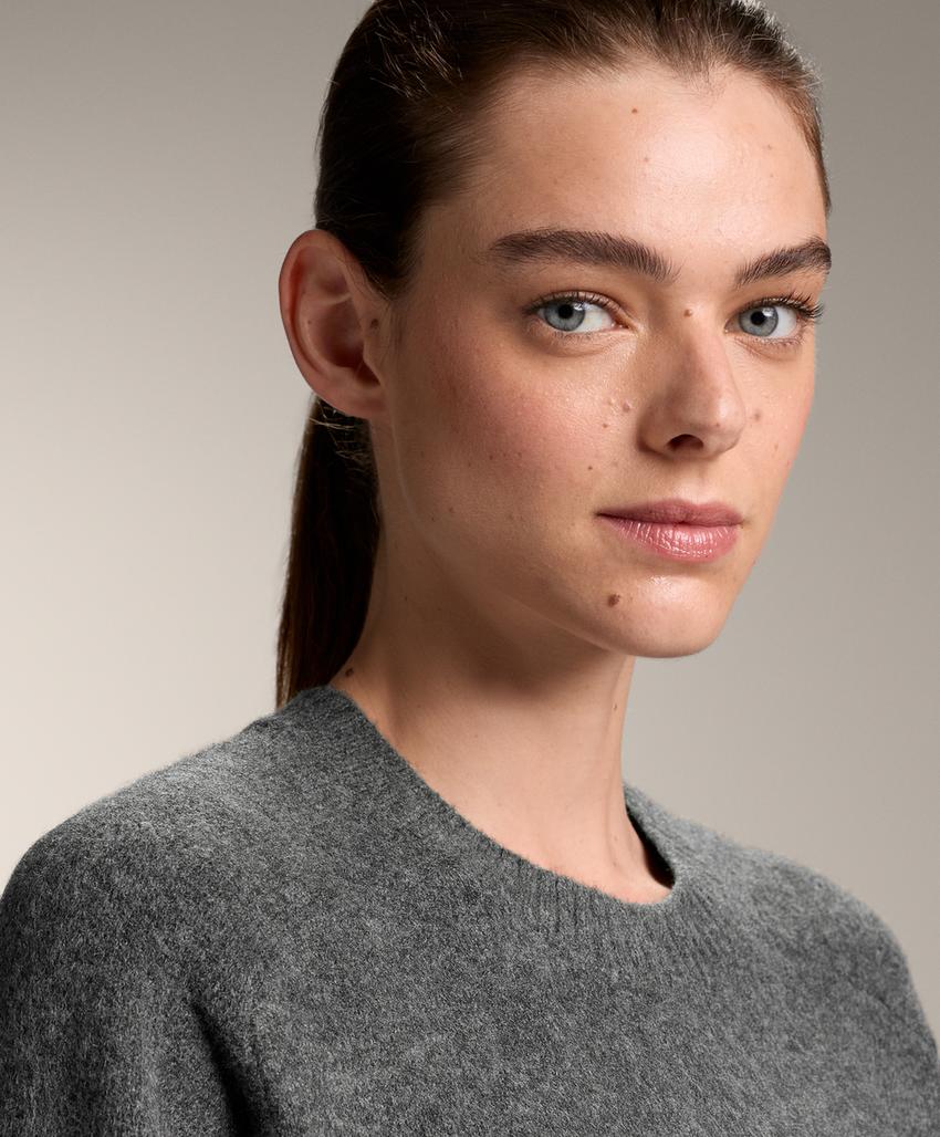 Мягкий свитер с круглым вырезом, цвет асфальтово-серый | 3652/885/845