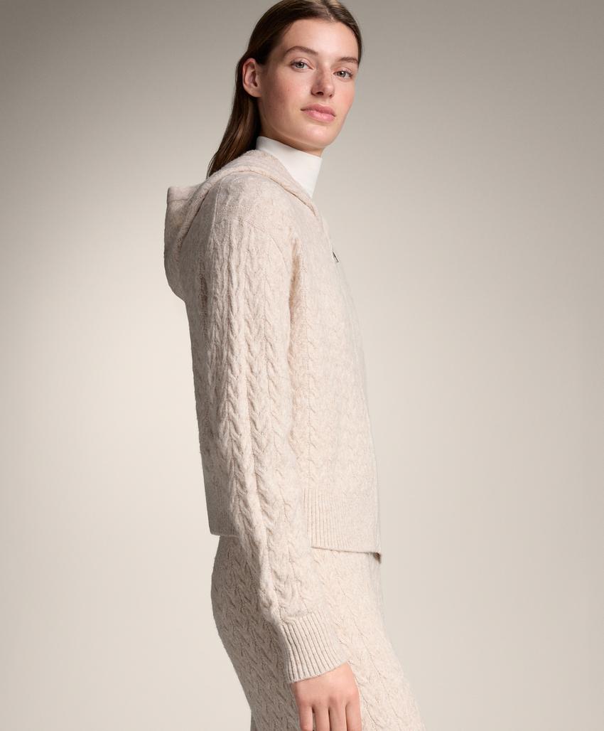 Кардиган с капюшоном из косички