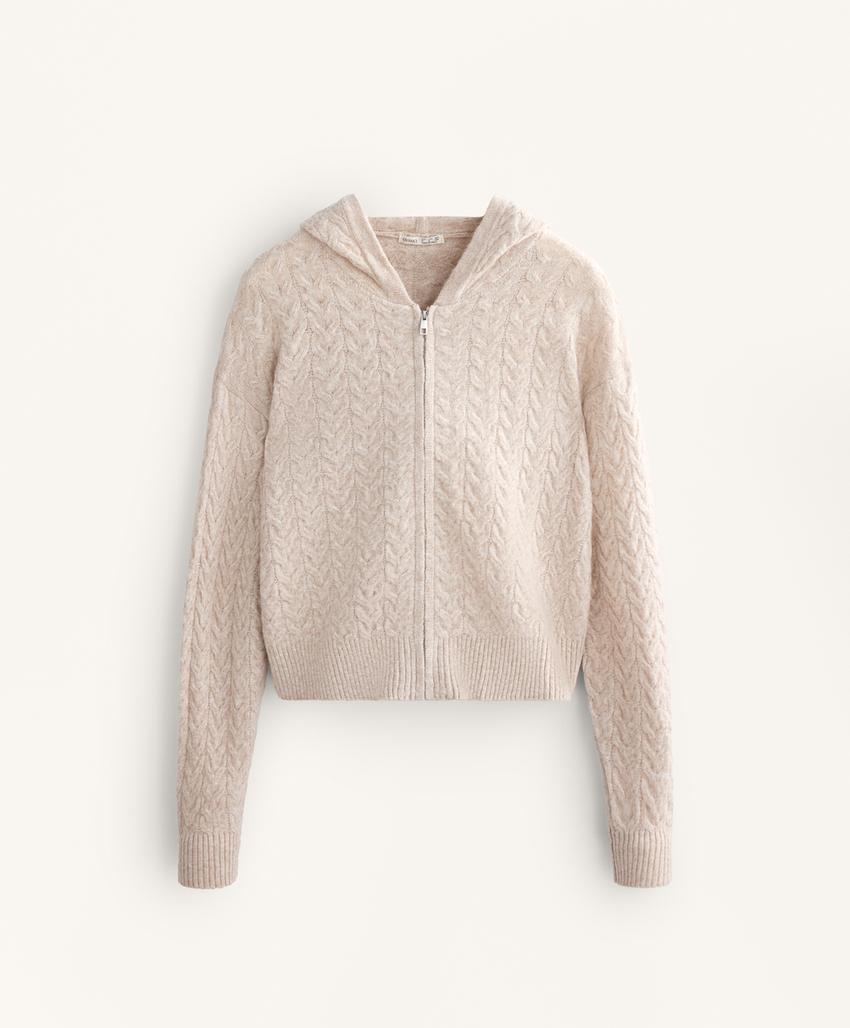 Кардиган с капюшоном из косички