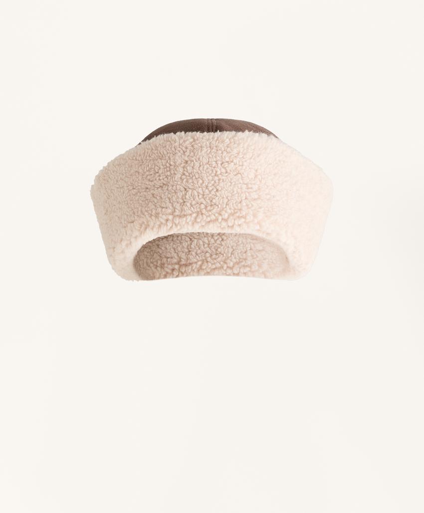 Шапка из двухслойного искусственного меха