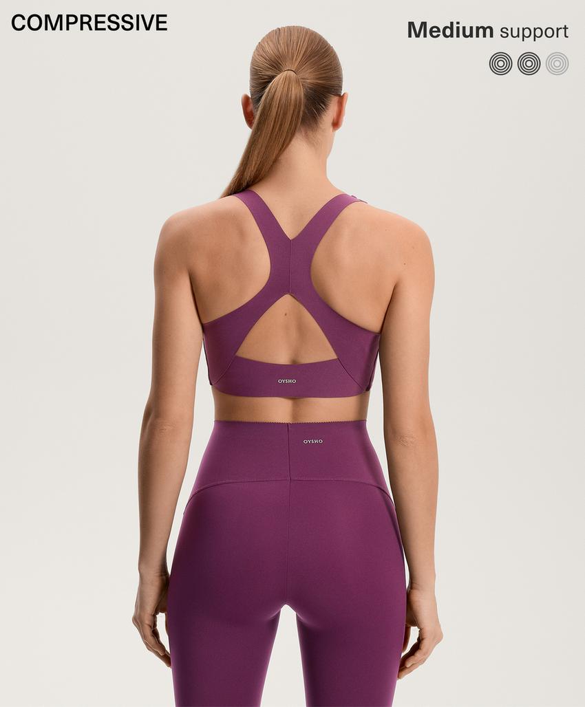 Бюстгальтер средней поддержки с каркасами