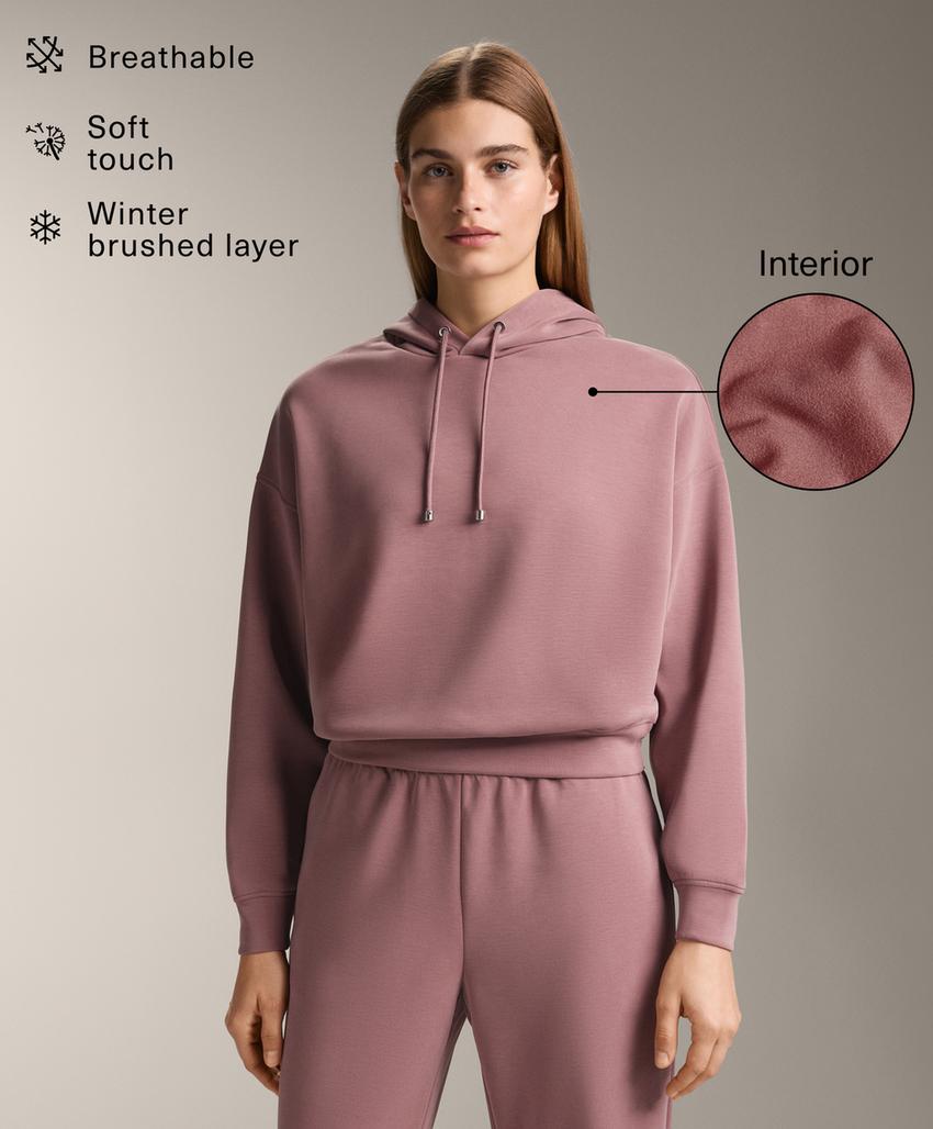 Модельная толстовка с капюшоном из мягкого модала