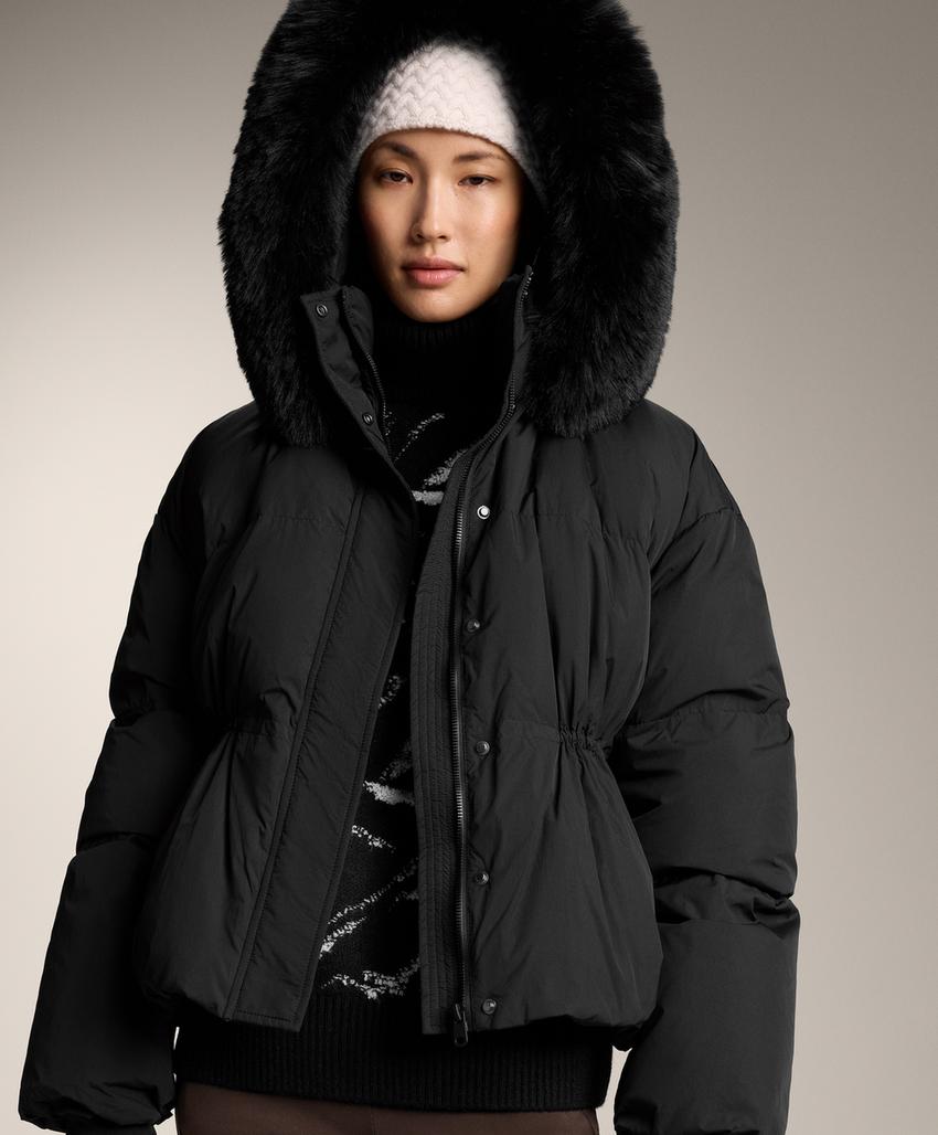 Пуловер с горным узором