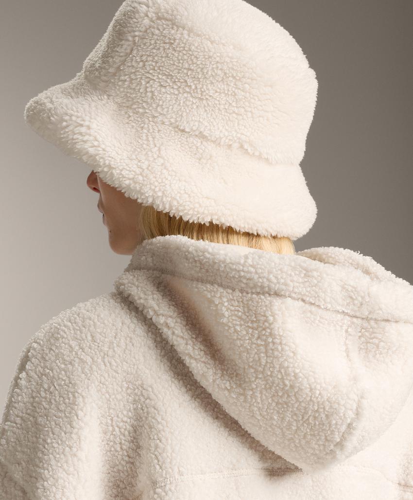 Воротник из искусственного овчины в стиле бакет