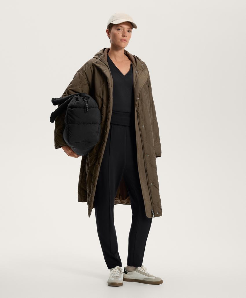 Свитшот с v-образным вырезом и приталенной талией из мягкого модала