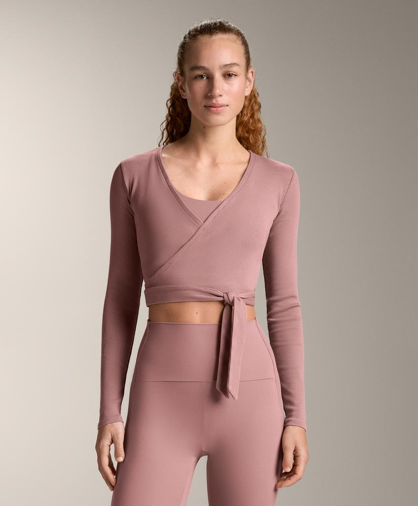 Топ из смесового хлопка со скругленной оборкой