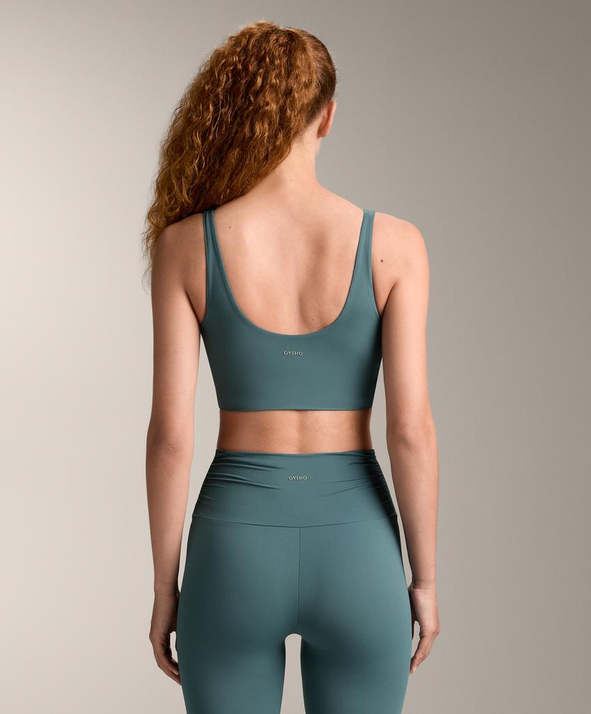 Топ с перекрестными бретелями light touch