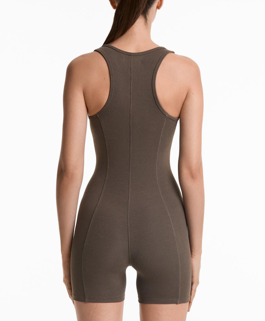 Комбинезон из хлопково-вискозного тяжелого ребристого трикотажа