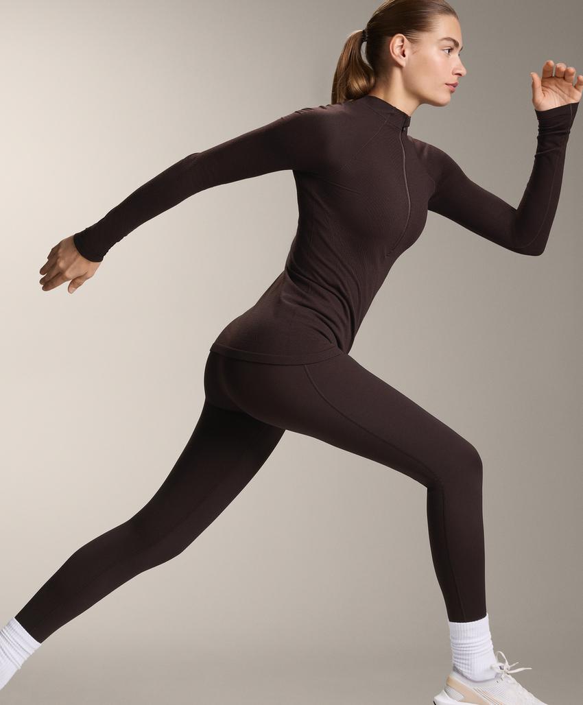 Бесшовная техническая футболка