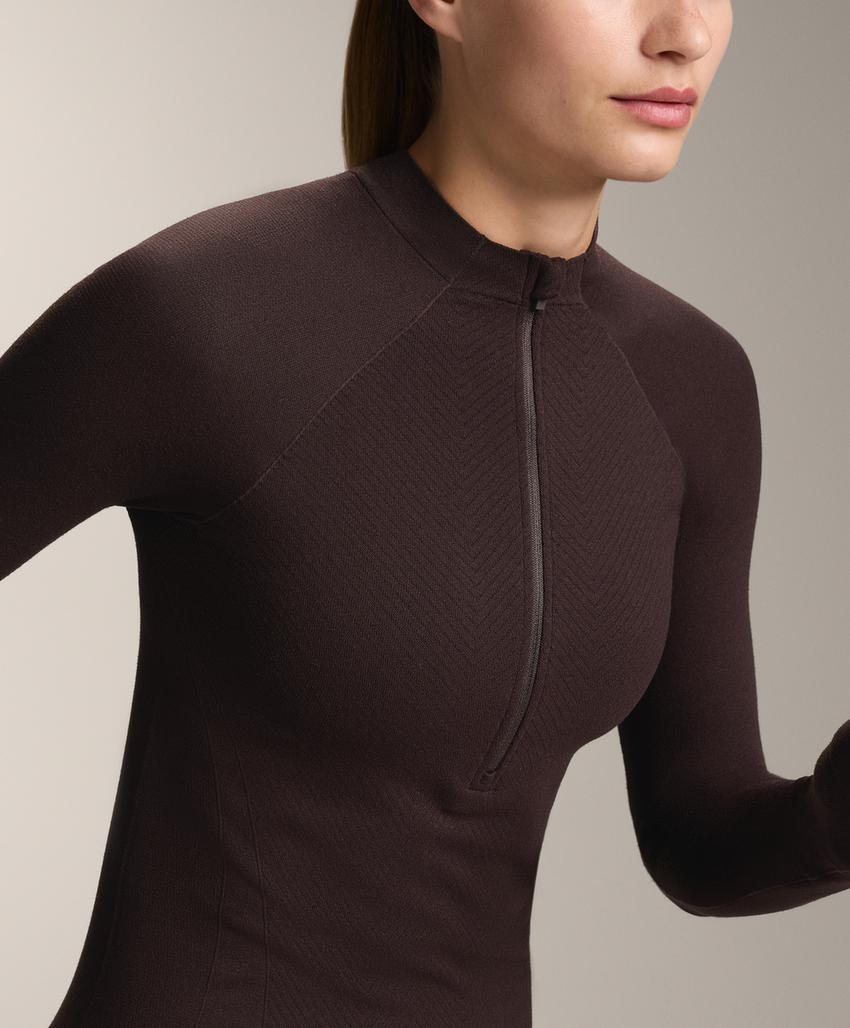 Бесшовная техническая футболка