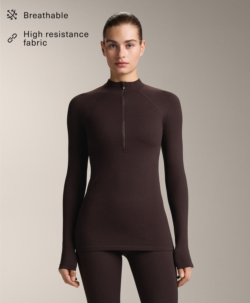 Бесшовная техническая футболка