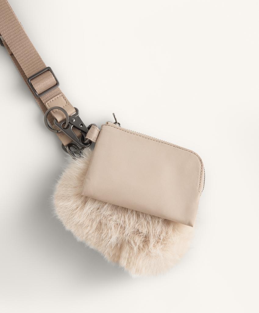 Два кошелька с подвесным ремешком