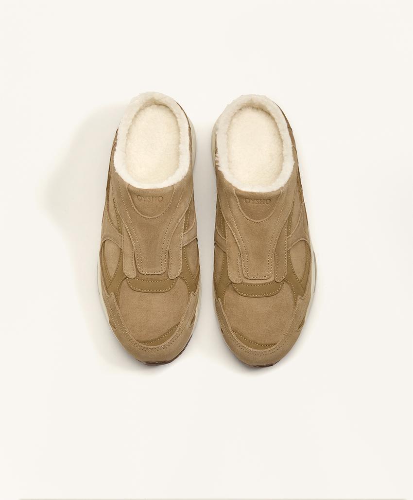 Слипоны в стиле беговых кроссовок