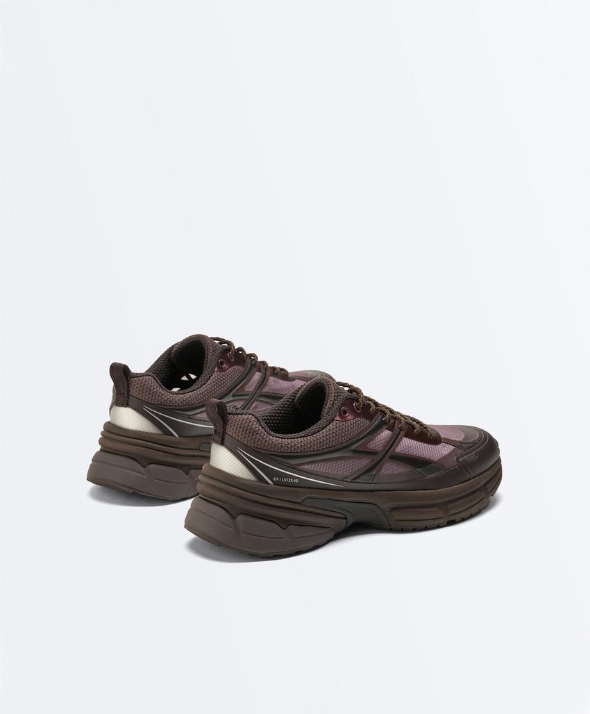 Кроссовки для бега