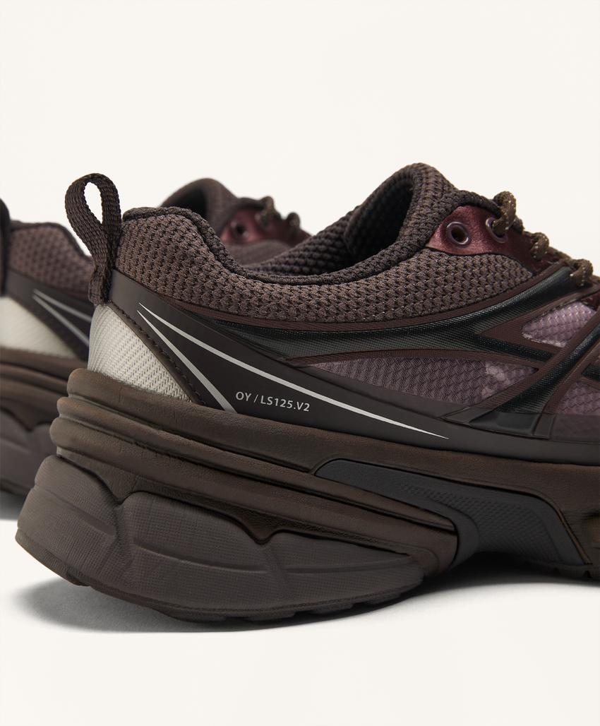 Кроссовки для бега