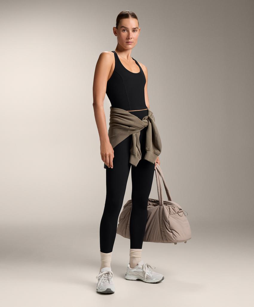 Вакушка для спортивного оборудования с подкладкой