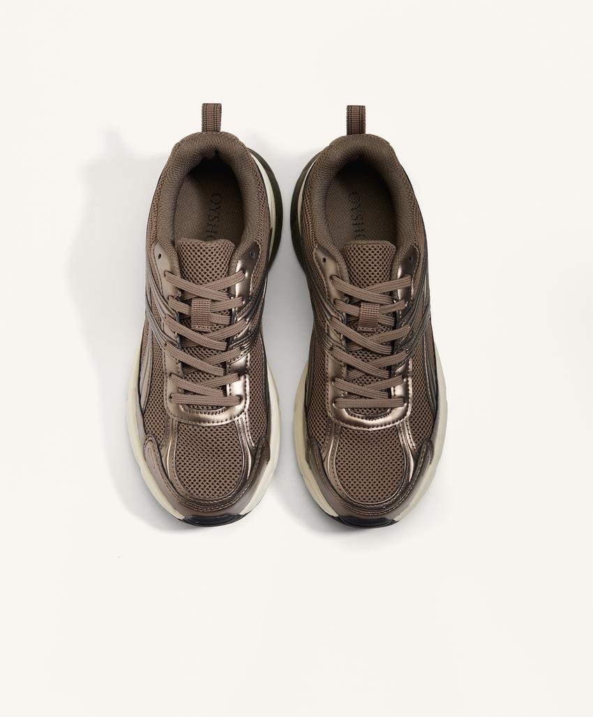 Беговые кроссовки стиля бега