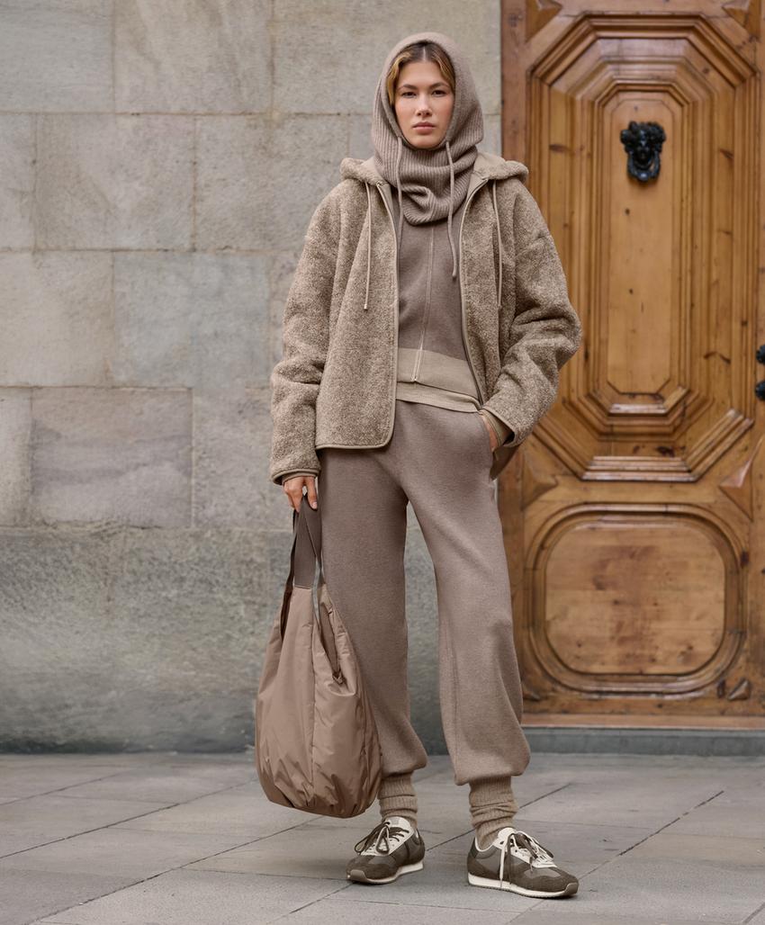 Вязаные брюки-джоггеры