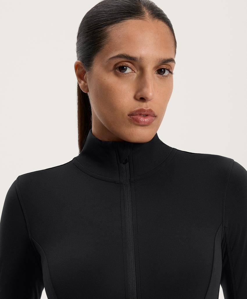 Легкая и теплая высокотехнологичная куртка