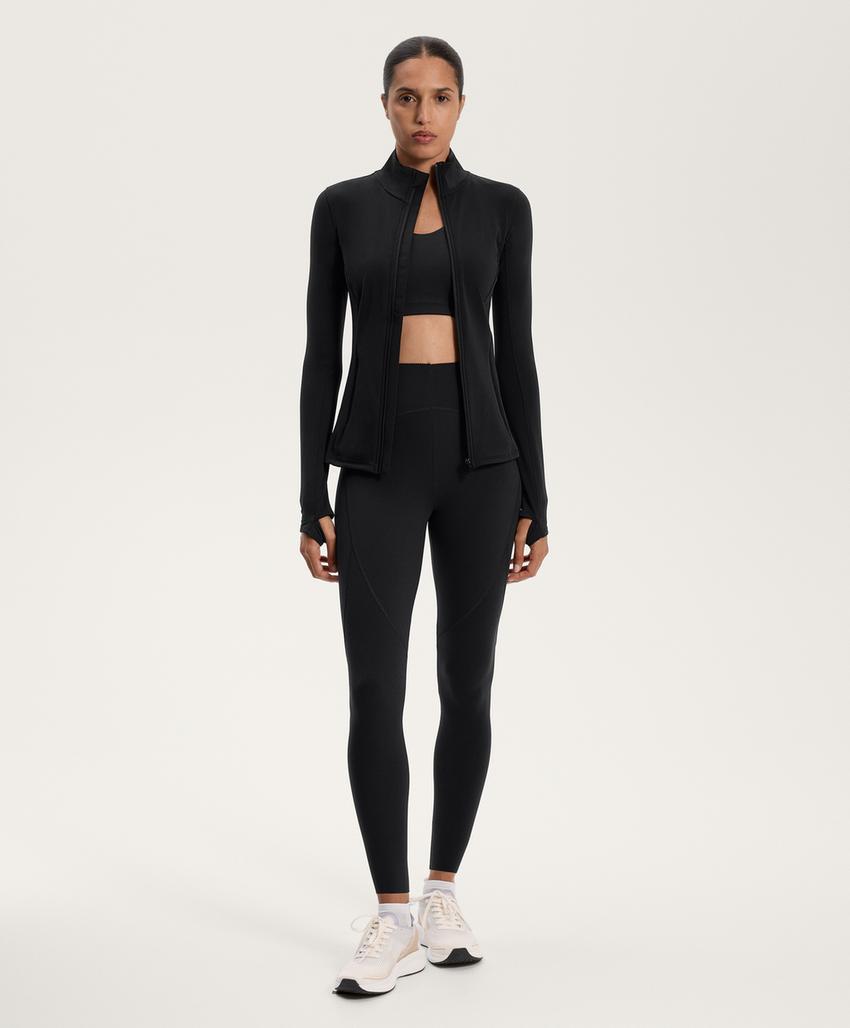 Легкая и теплая высокотехнологичная куртка