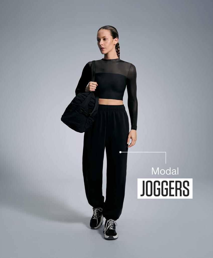 Брюки-джоггеры из мягкого модала