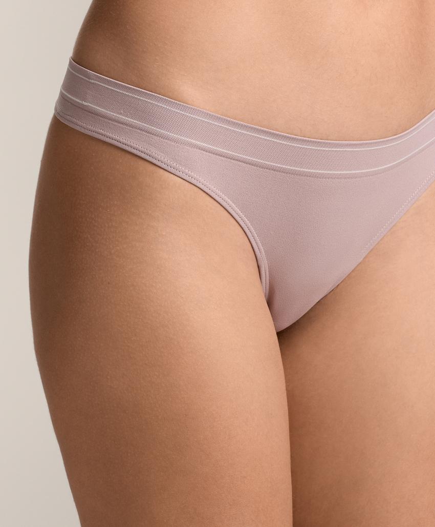 3 бесшовных трусов танга Seamless из мягкой ткани