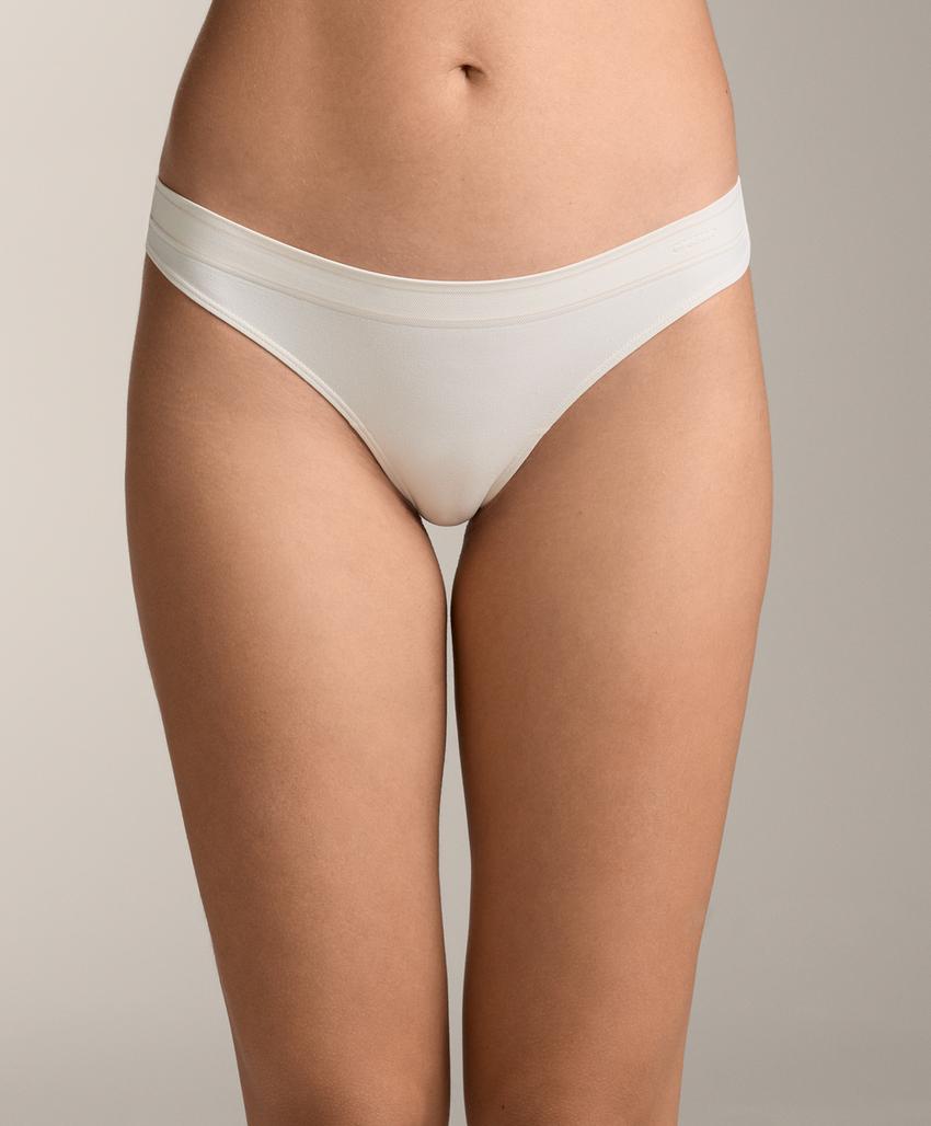 3 бесшовных трусов танга Seamless из мягкой ткани