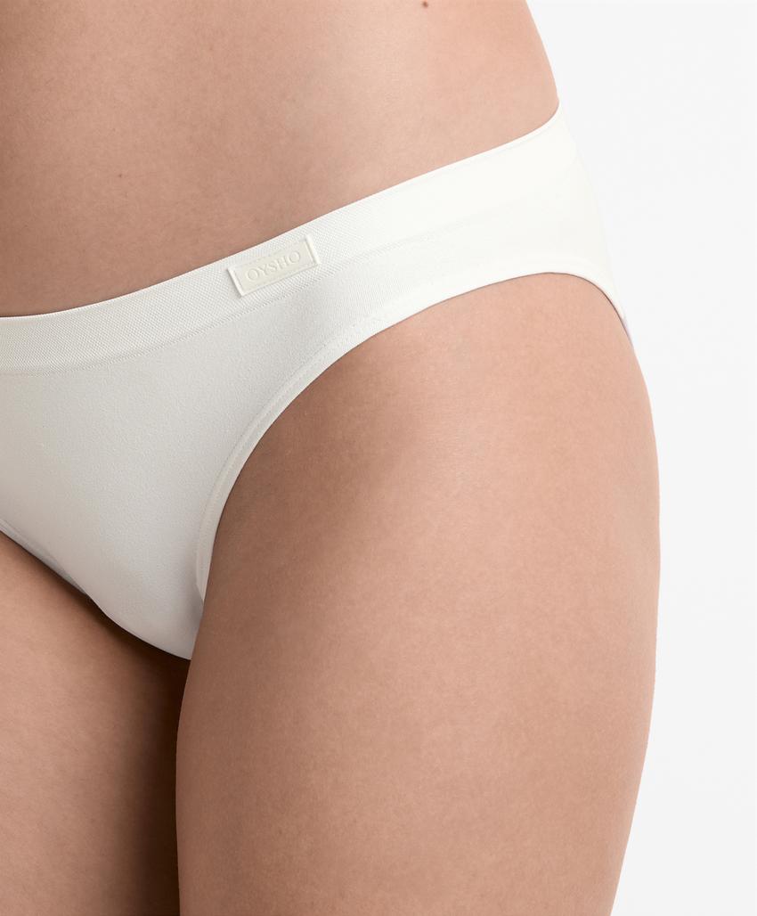 5 классических бесшовных трусов с мягкой текстурой