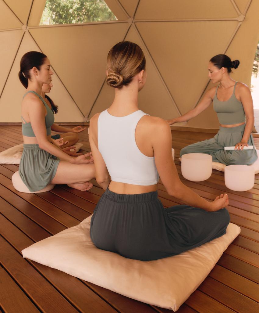 Tank top из смесового модала с чашками