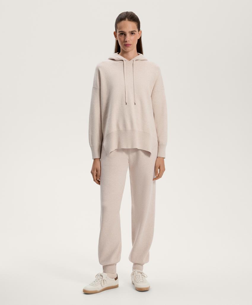 Длинный вязаный джемпер с капюшоном