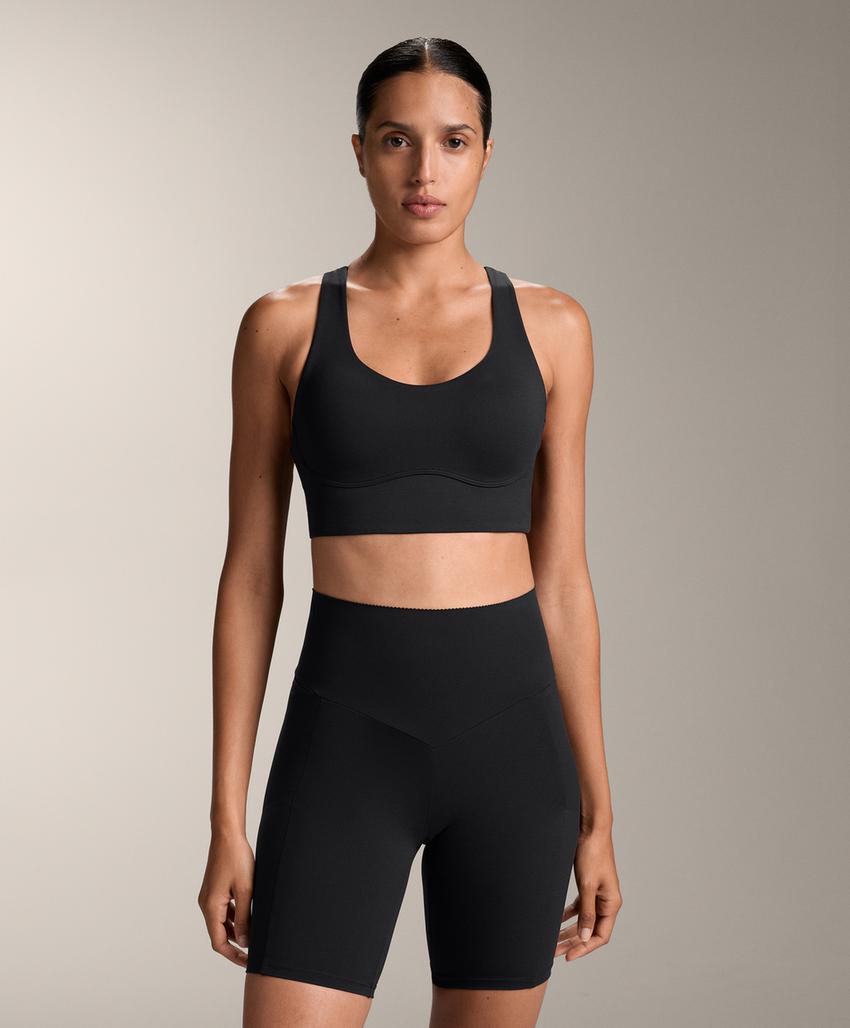 Бюстгальтер Compressive с чашками и средней степенью поддержки