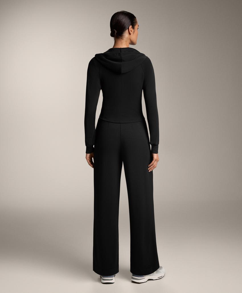 Прямые брюки с рельефным швом из модала с мягкой отделкой