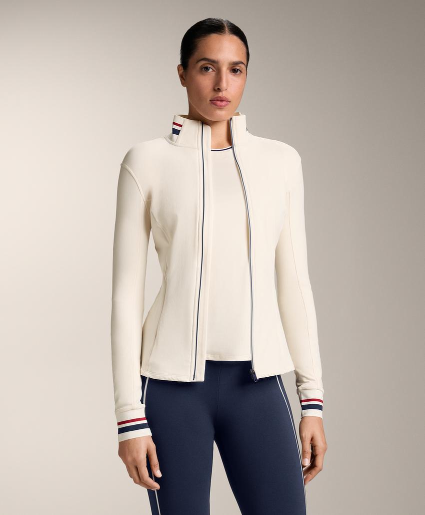 Легкая и теплая высокотехнологичная куртка с резиновыми элементами